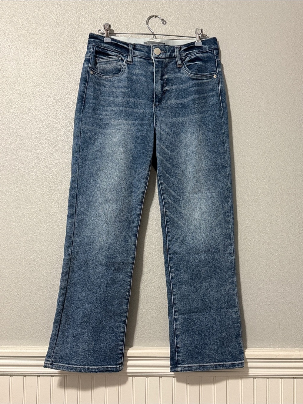 Wit & Wisdom Medium Wash Women's Straight-Leg Jeans